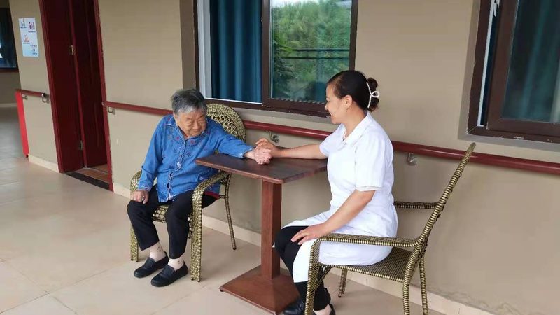 老年助餐点留样，防的不仅是食物中毒